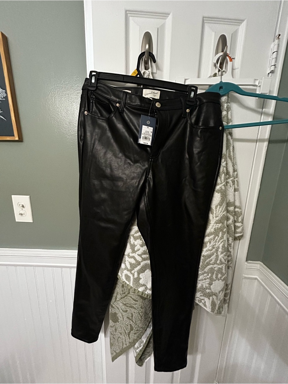 Universal Thread Black Faux Leather Skinny Pants